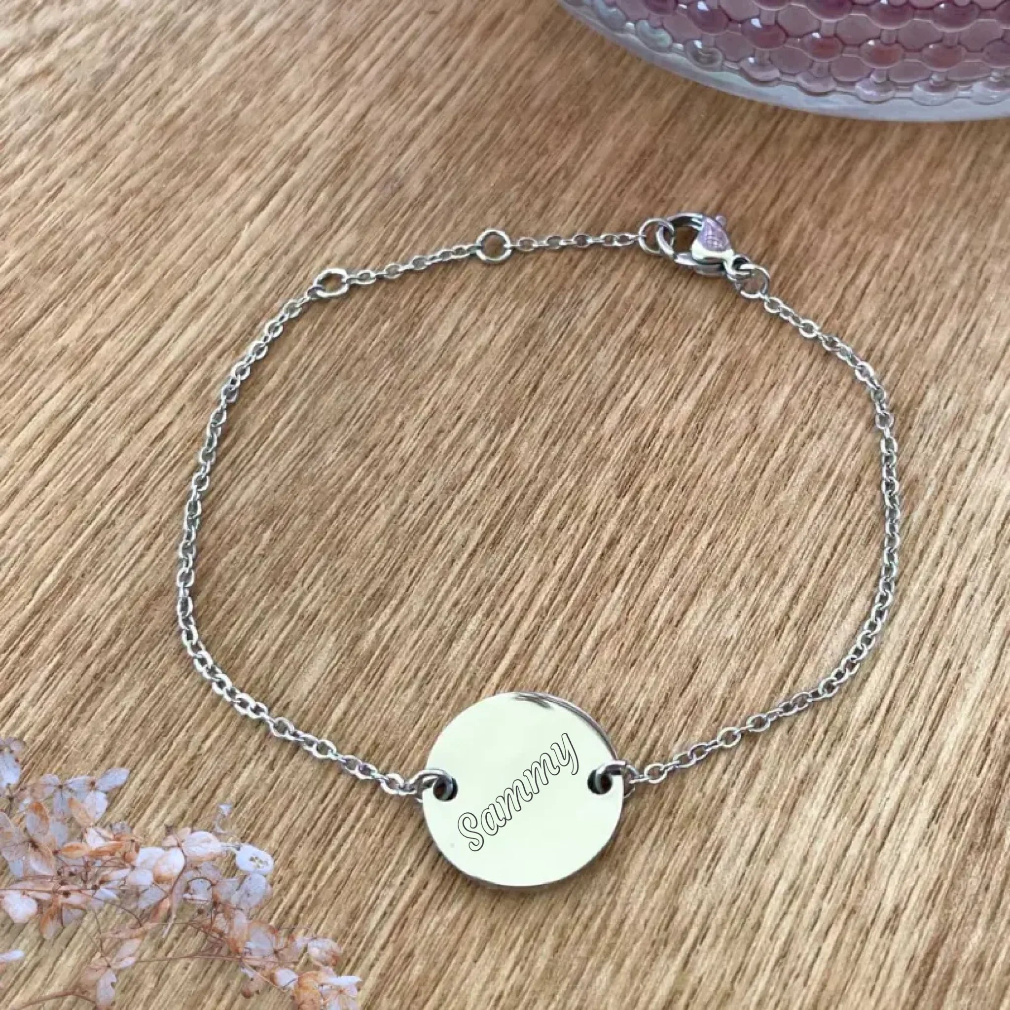 personalisiertes Armband mit Gravur